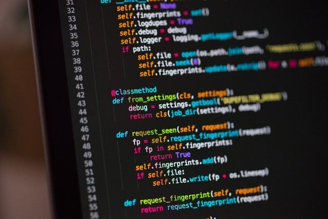 Extracting Text Tags from Product Descriptions using Machine Learning